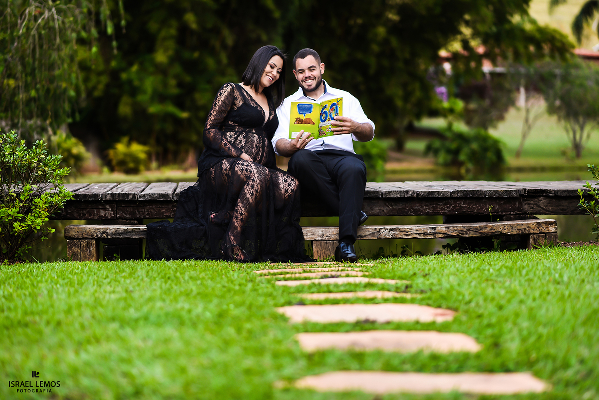 Linda foto da gestante da cidade de Juatuba MG. Fotos feitas pelo fotografo de casamentos Israel lemos 