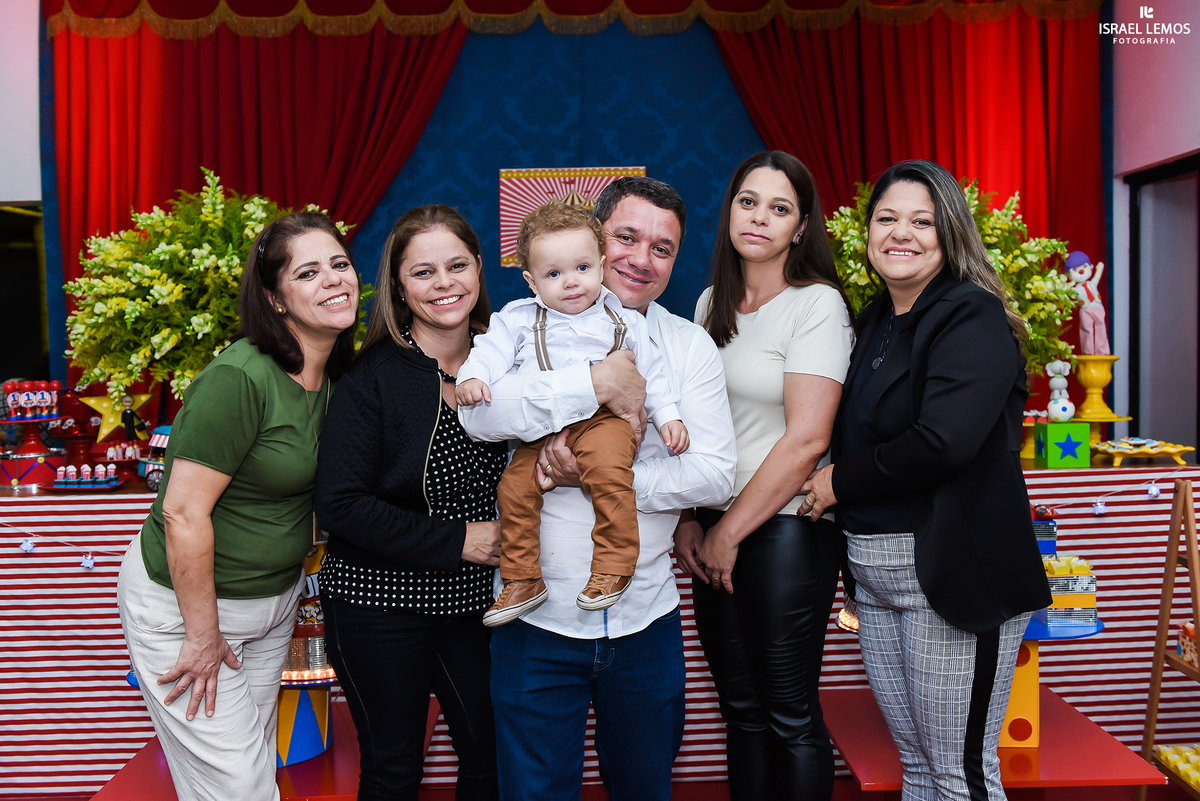 Aniversário de um ano realizado na festolandia na cidade de Para de Minas MG