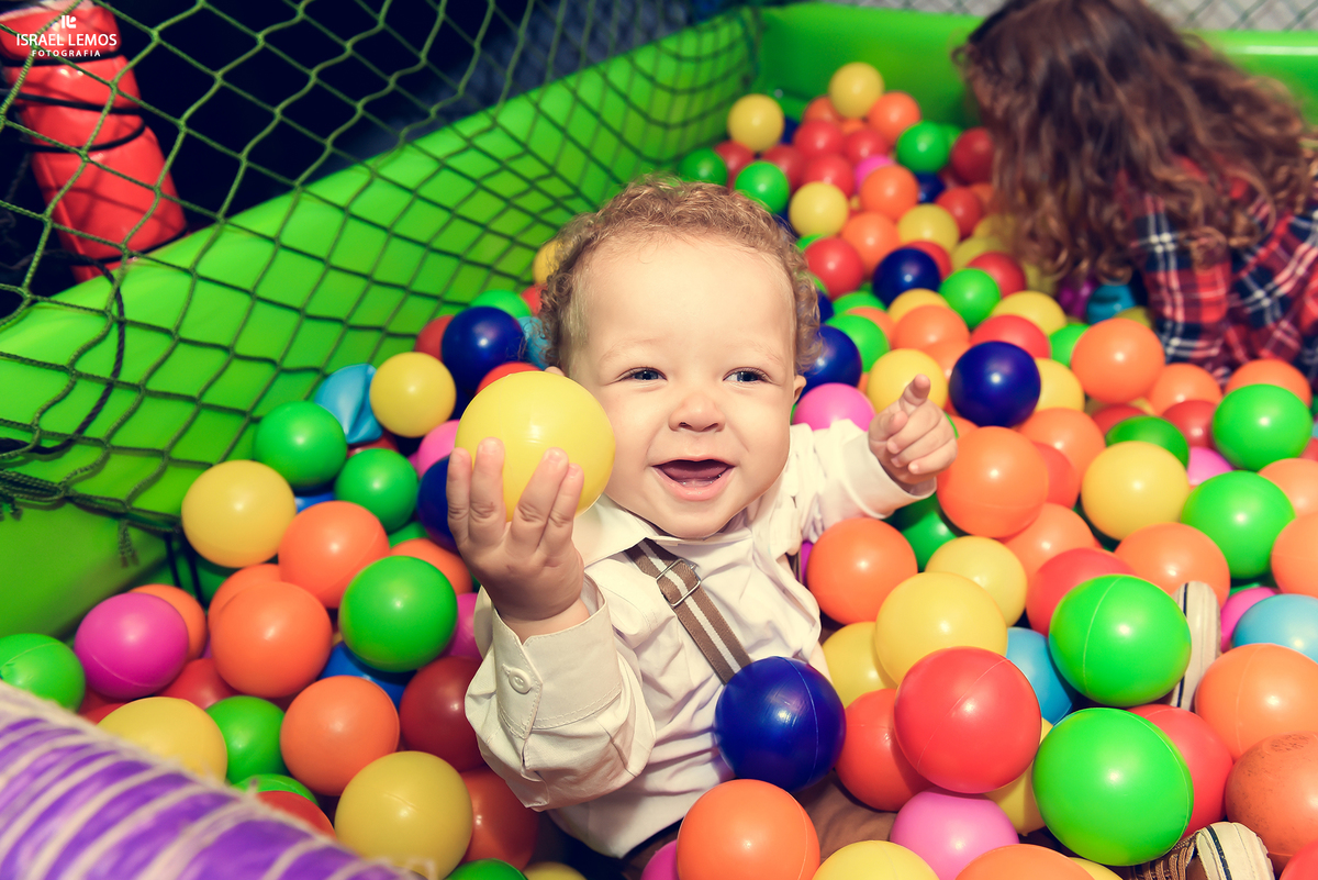 Piscina de Bolinha na festolandia em Para de Minas MG