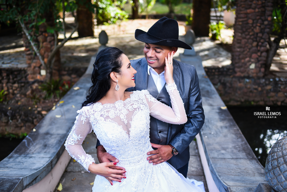 Fotos de casamento na setima vila do ouro na cidade de Pitangui MG
Feitas pelo melhor fotografo de Pitangui e regiaoFotos de casamento na setima vila do ouro na cidade de Pitangui MG
Feitas pelo melhor fotografo de Pitangui e regiao