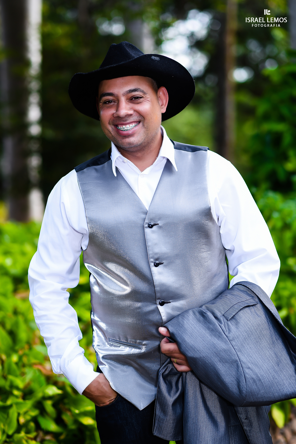 Fotos de casamento na setima vila do ouro na cidade de Pitangui MG
Feitas pelo melhor fotografo de Pitangui e regiao