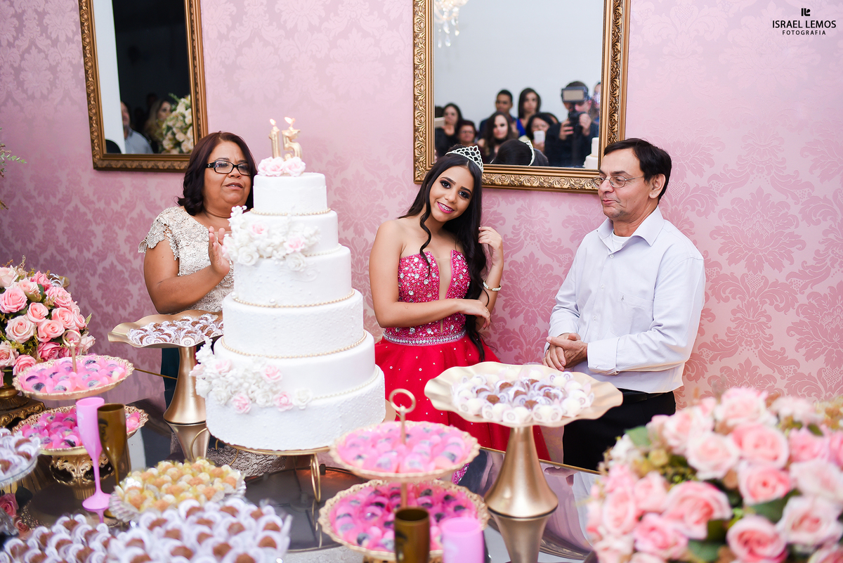 Festa de 15 anos na Dila festas na cidade de Para de Minas feitas pelo fotografo Israel Lemos de Pará de Minas MG