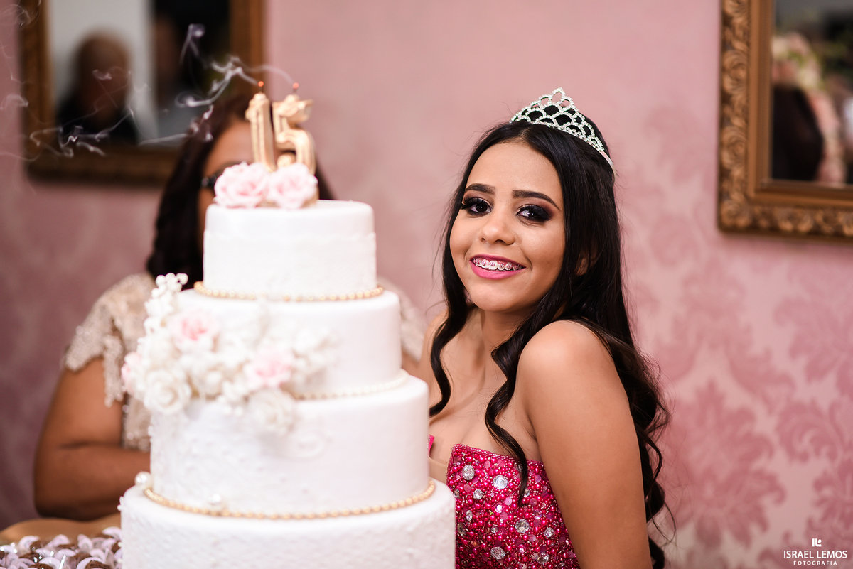 Festa de 15 anos na Dila festas na cidade de Para de Minas feitas pelo fotografo Israel Lemos de Pará de Minas MG