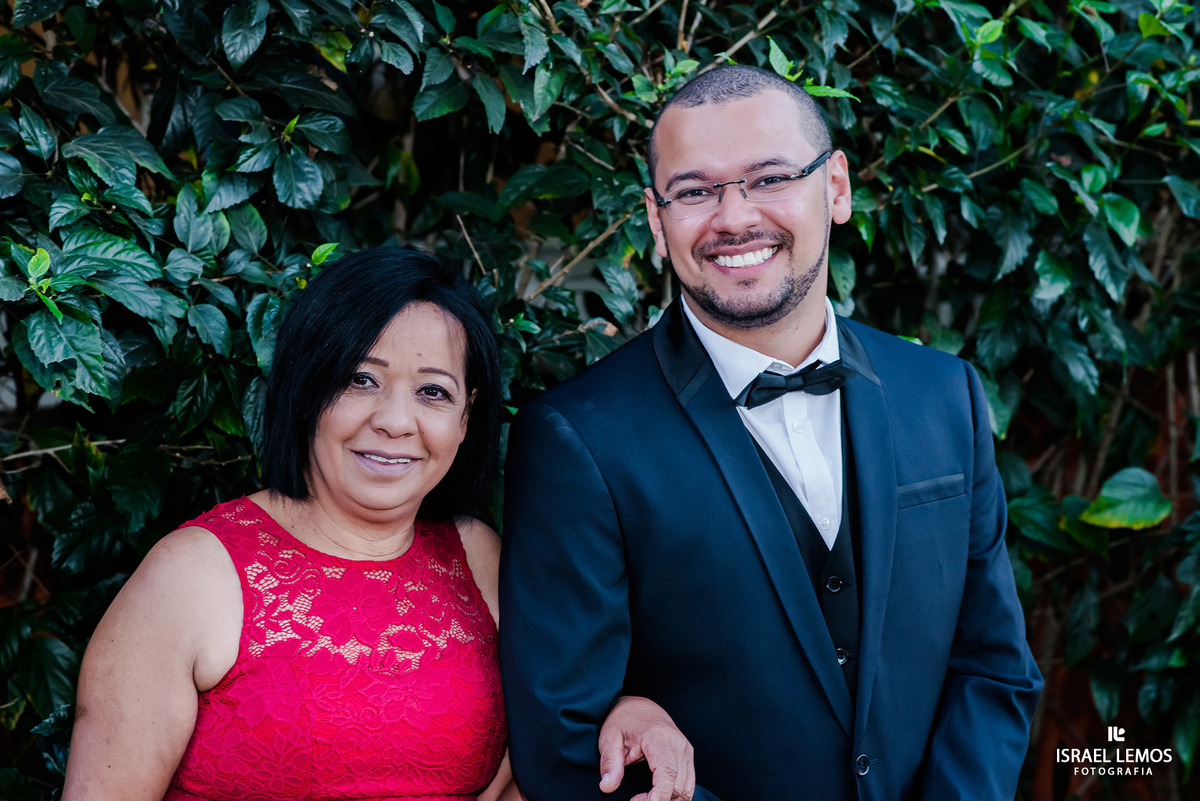 Noivo com sua mae Mambeba em Itauna MG fotos do fotografo de casamentos Israel lemos