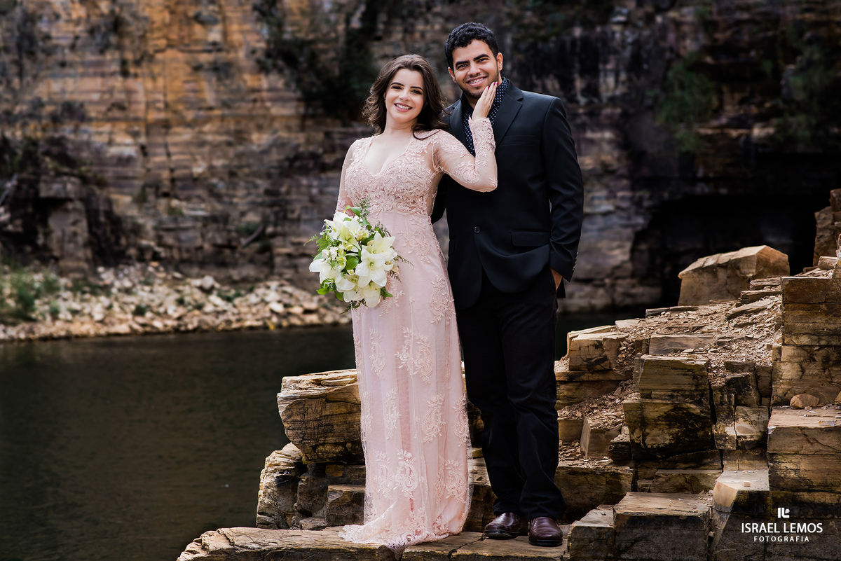 Noivos em escarpas do lado Furnas