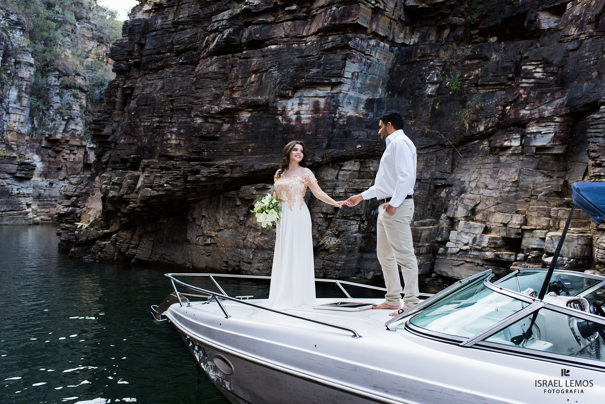 onde alugar lancha em Capitolio