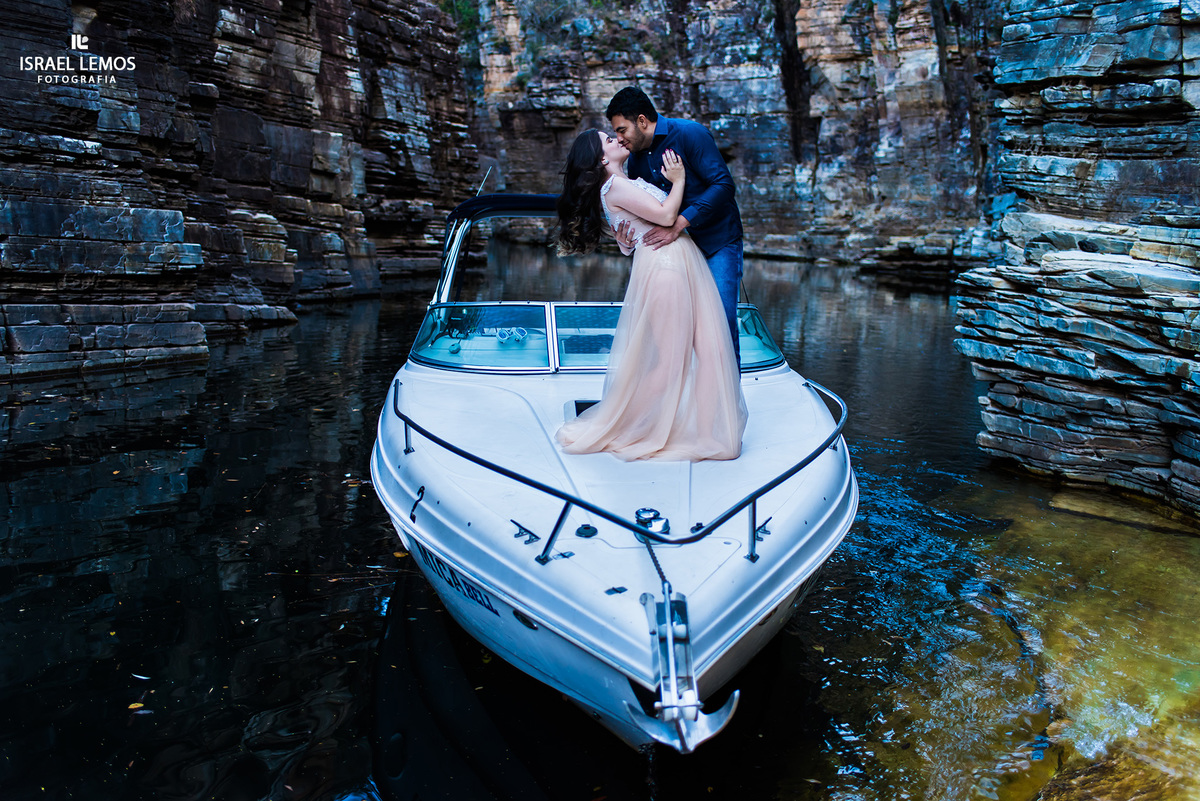 como fazer um passeio de lancha em Capitolio 