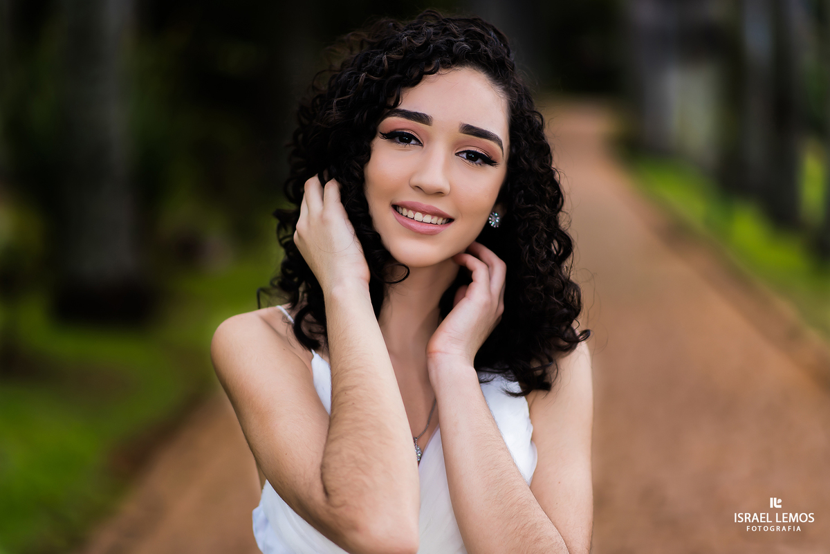 lindo sorriso da Debutante Setima vila do ouro na cidade de Pitangui MG