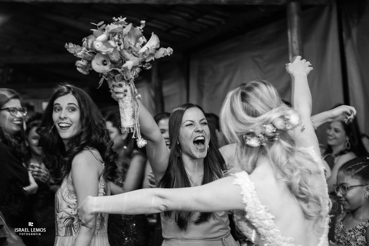 felicaidde da amiga ao pegar o boque