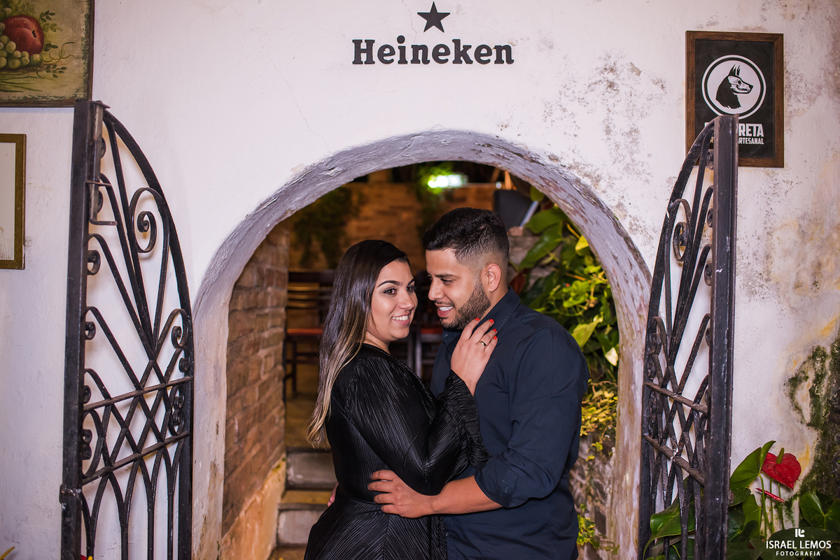 noivos tomando Heineken