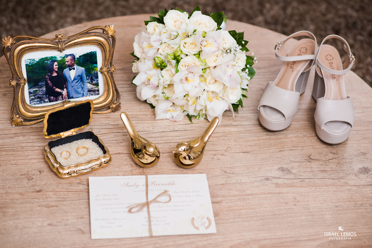 detalhes da noiva em Silmaria Oliveira