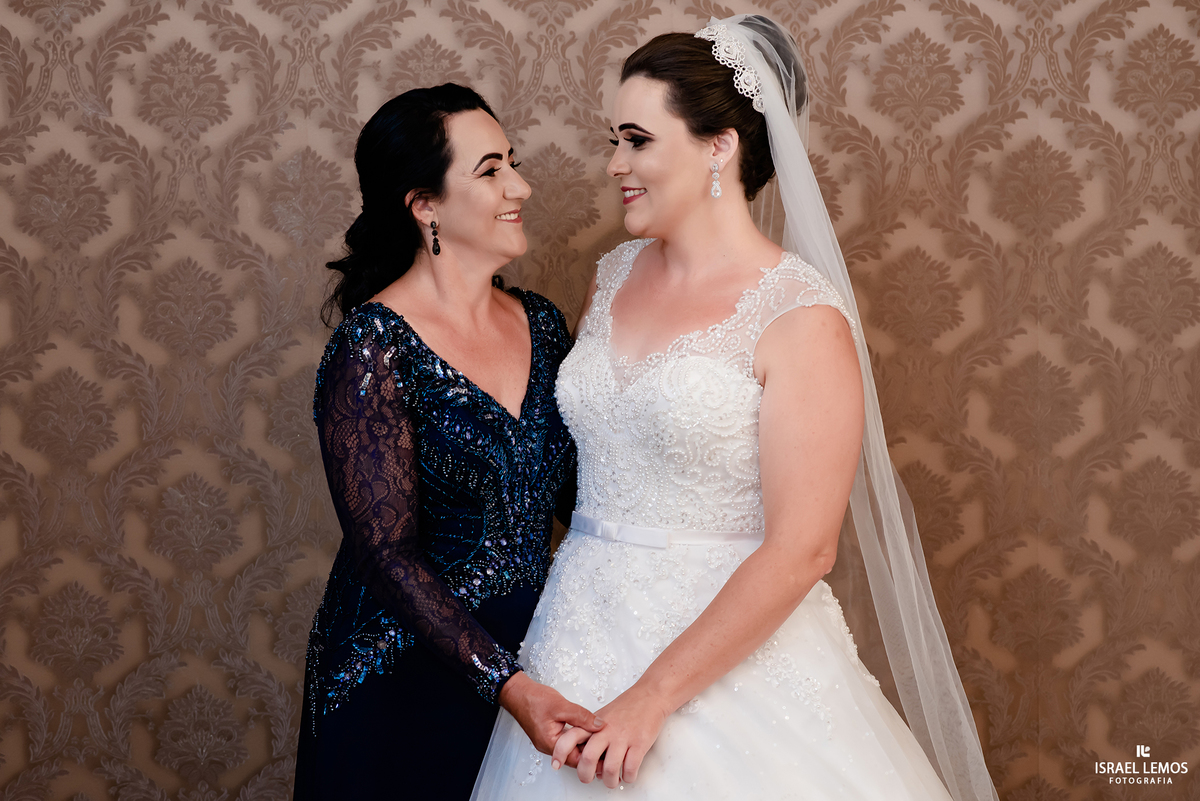 Noiva com sua mae