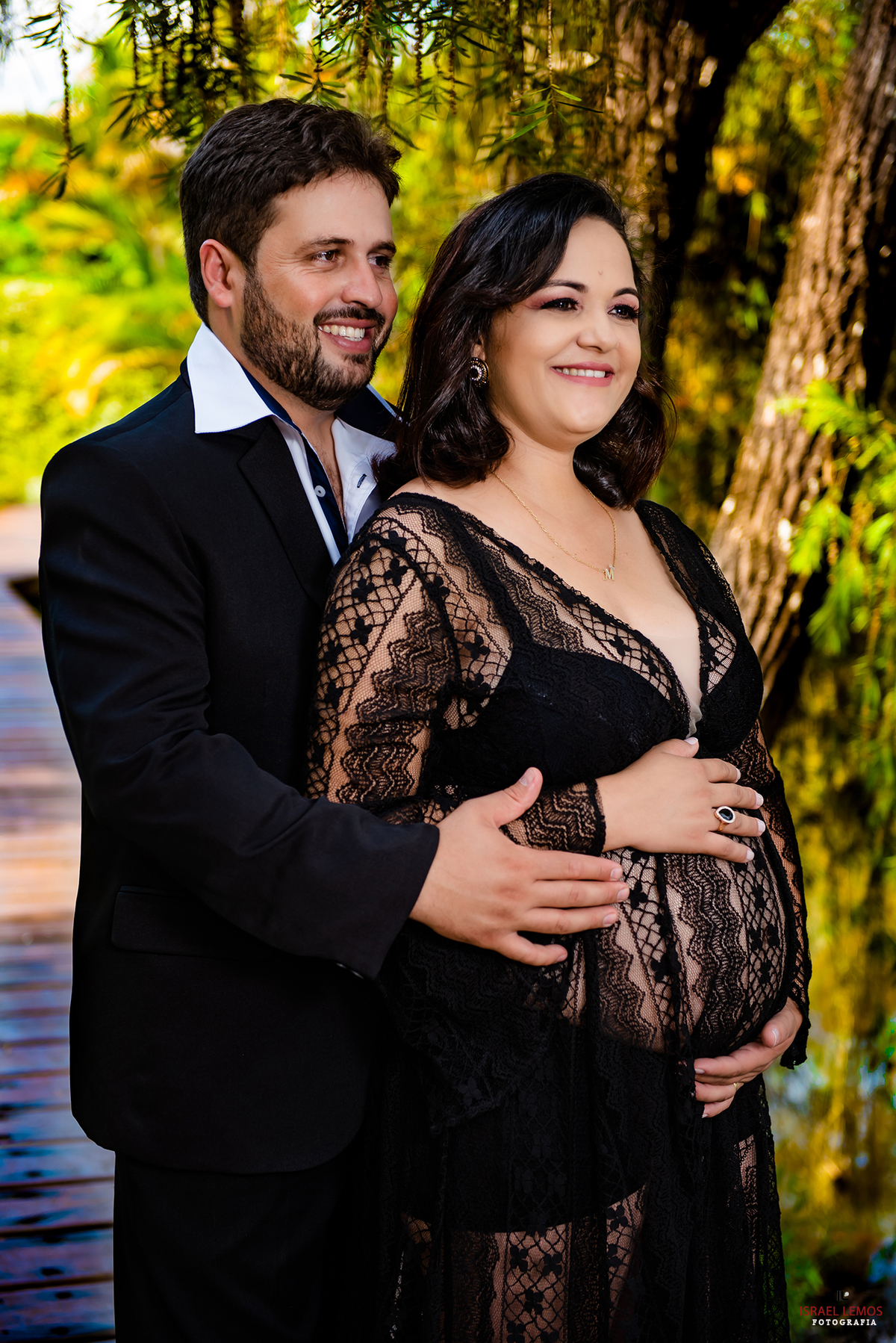 Os gêmeos dizigóticos ou fraternos, são formados a partir de dois óvulos. Nesse caso são produzidos dois ovócitos e esses são fecundados por dois espermatozóides, formando assim, dois embriões. Quase sempre são formados em placentas diferentes e não 