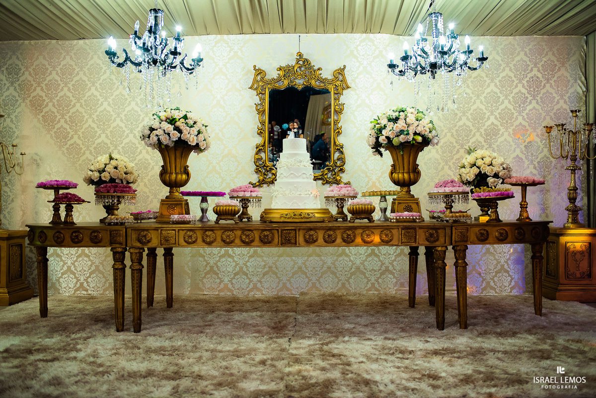 mesa do bolo setima vila do ouro em Pitangui MG