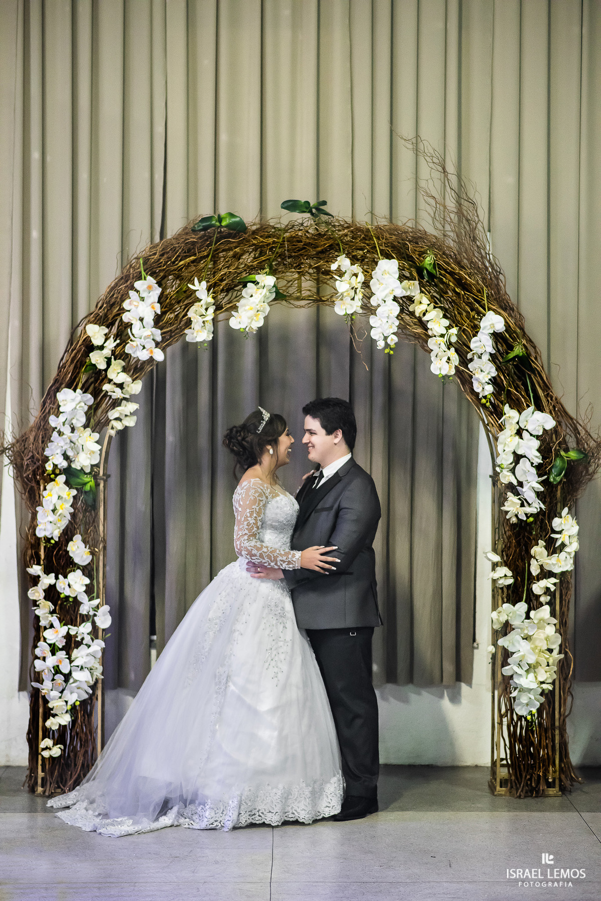 noiva arco de flores em pitangui fotografo israel lemos