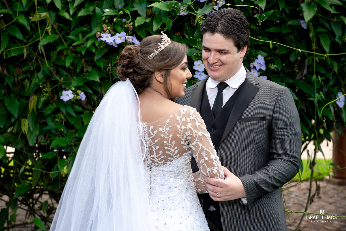 fotos externas do casal emerson e amanda da cidade de pitangui 
Fotografia israel lemos em para de minas