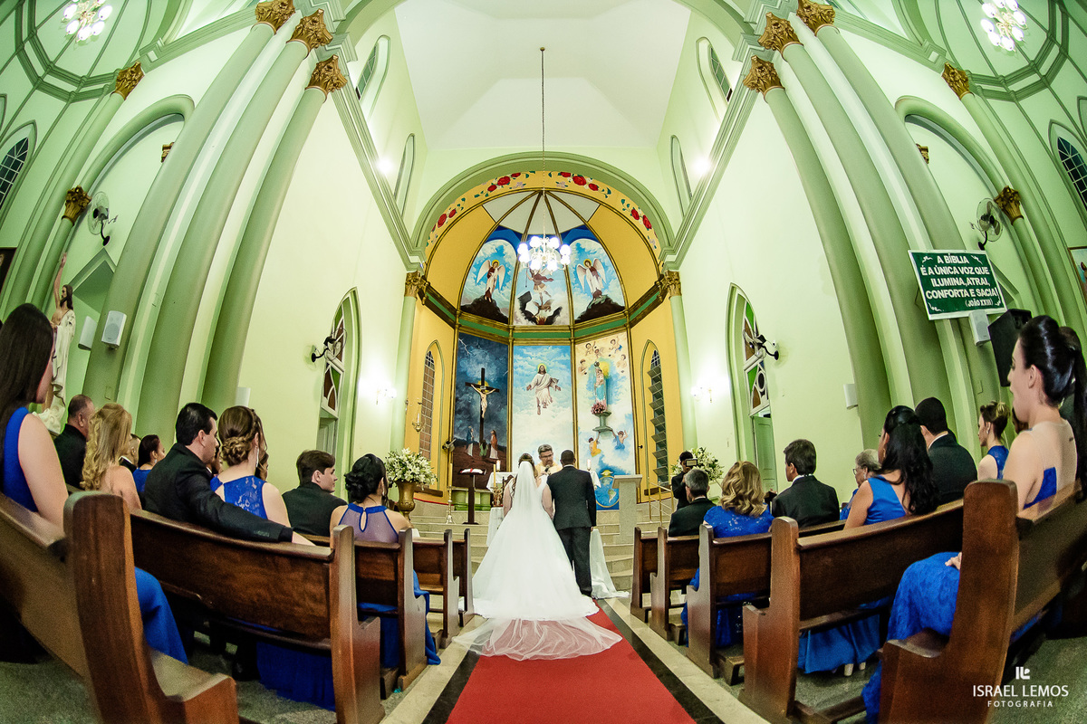 N. S. do Pilar casamento em pitangui  na setima vila do ouro em pitangui maquiagem betania diniz Celebrada e assistida pelo padre herminho