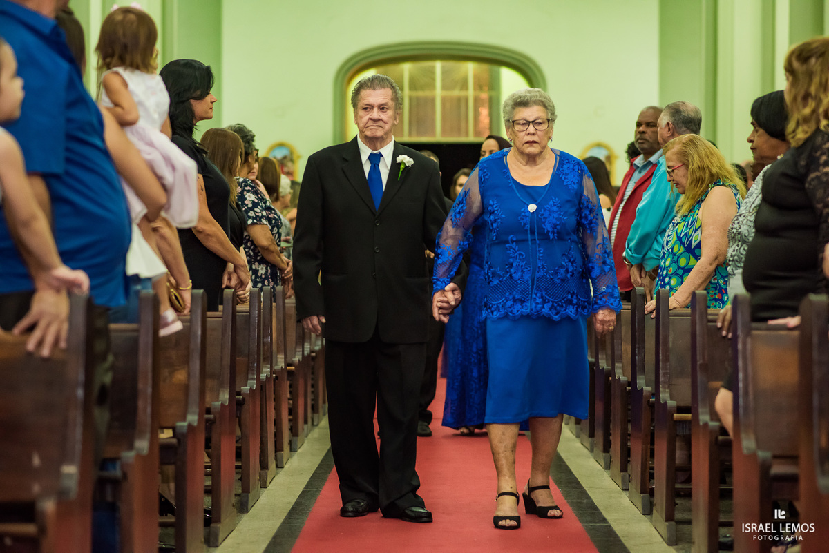 avos dos noivos N. S. do Pilar casamento em pitangui  na setima vila do ouro em pitangui maquiagem betania diniz Celebrada e assistida pelo padre herminho