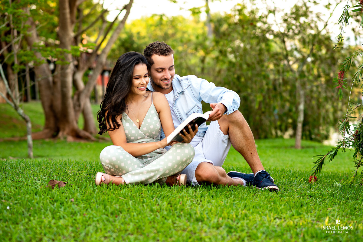  Pré Wedding, realizado na cidade de Para de Minas/MG, fotografia registrada pelo fotógrafo de casamento Israel Lemos.