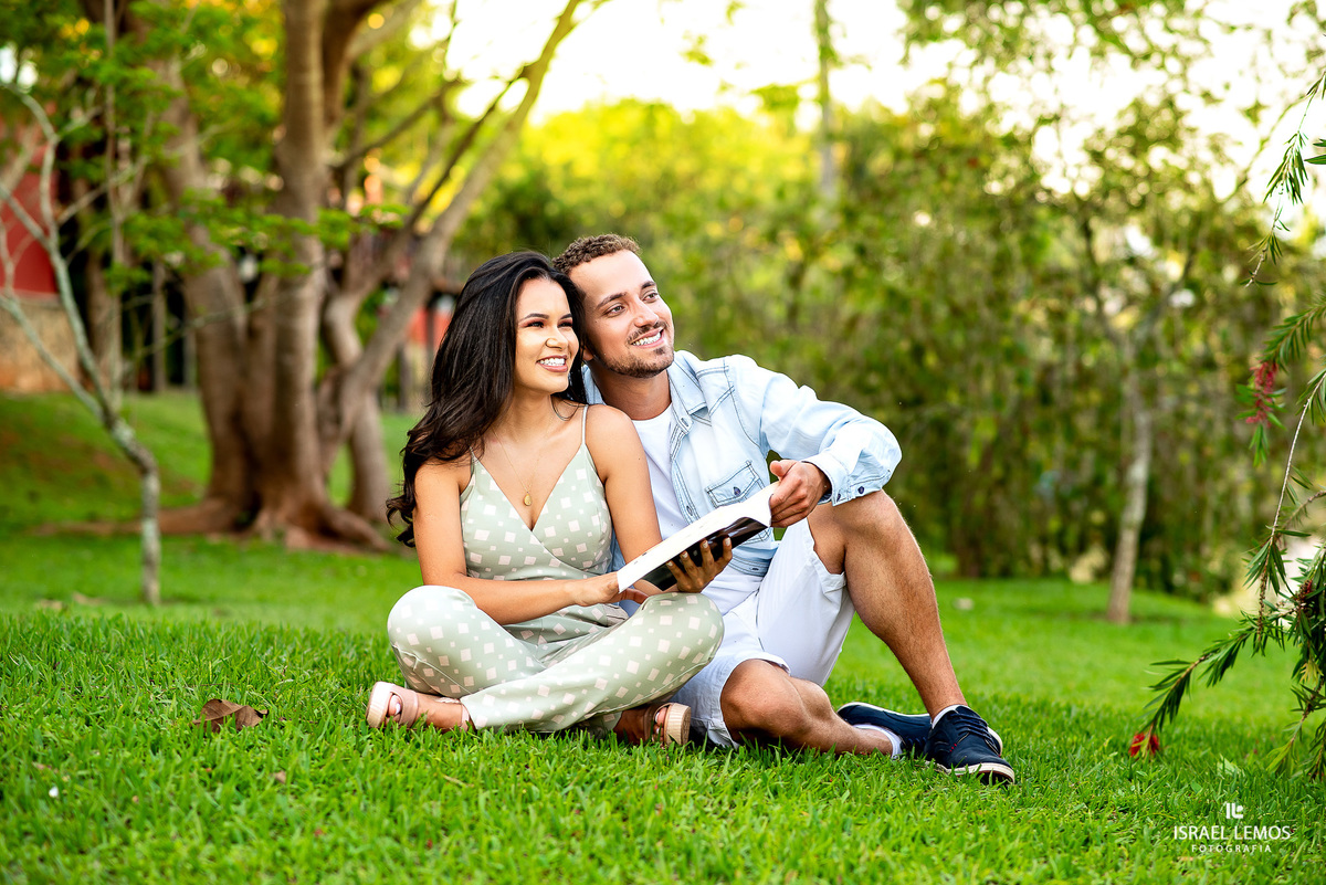  Pré Wedding, realizado na cidade de Para de Minas/MG, fotografia registrada pelo fotógrafo de casamento Israel Lemos.