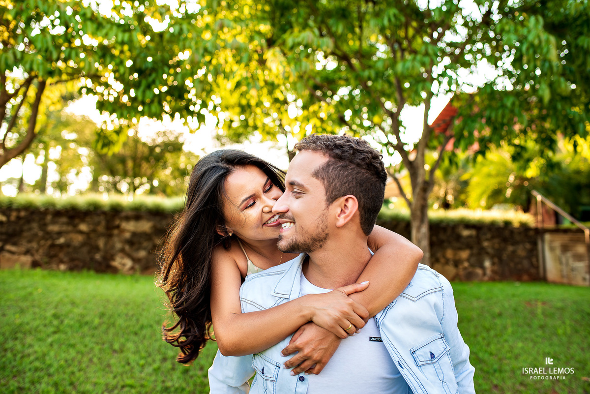  Pré Wedding, realizado na cidade de Para de Minas/MG, fotografia registrada pelo fotógrafo de casamento Israel Lemos.