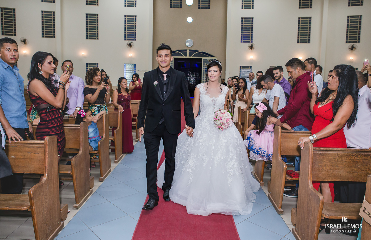 Casamento, realizado na cidade de nova serrana/MG, fotografia registrada pelo fotógrafo de casamento Israel Lemos.