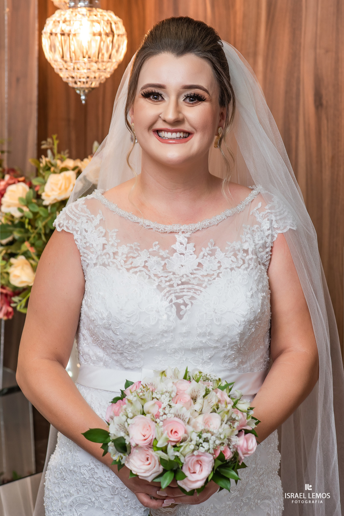 Casamento, realizado na igreja N. S. das graças na cidade de Para de minas/MG, fotografia registrada pelo fotógrafo de casamento Israel Lemos.