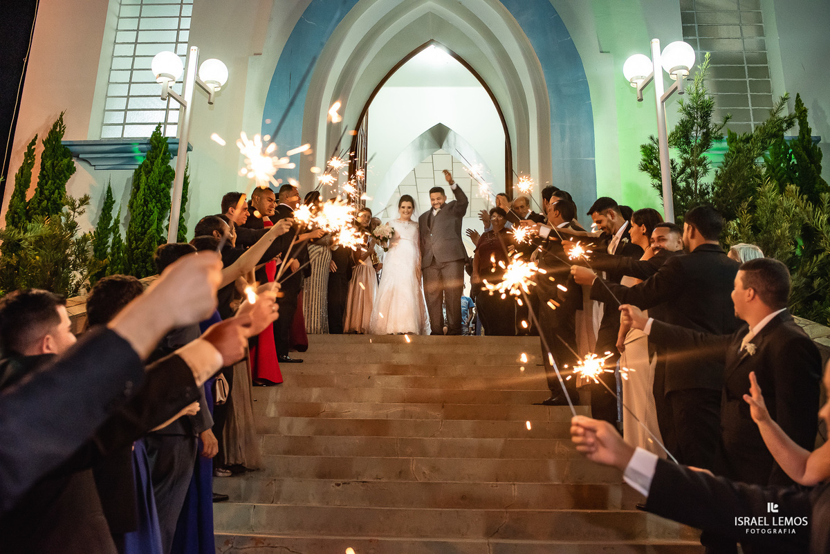 porta da igreja Nossa senhora das Graças para de minas pelo fotorgafo de casamento israe lemos
