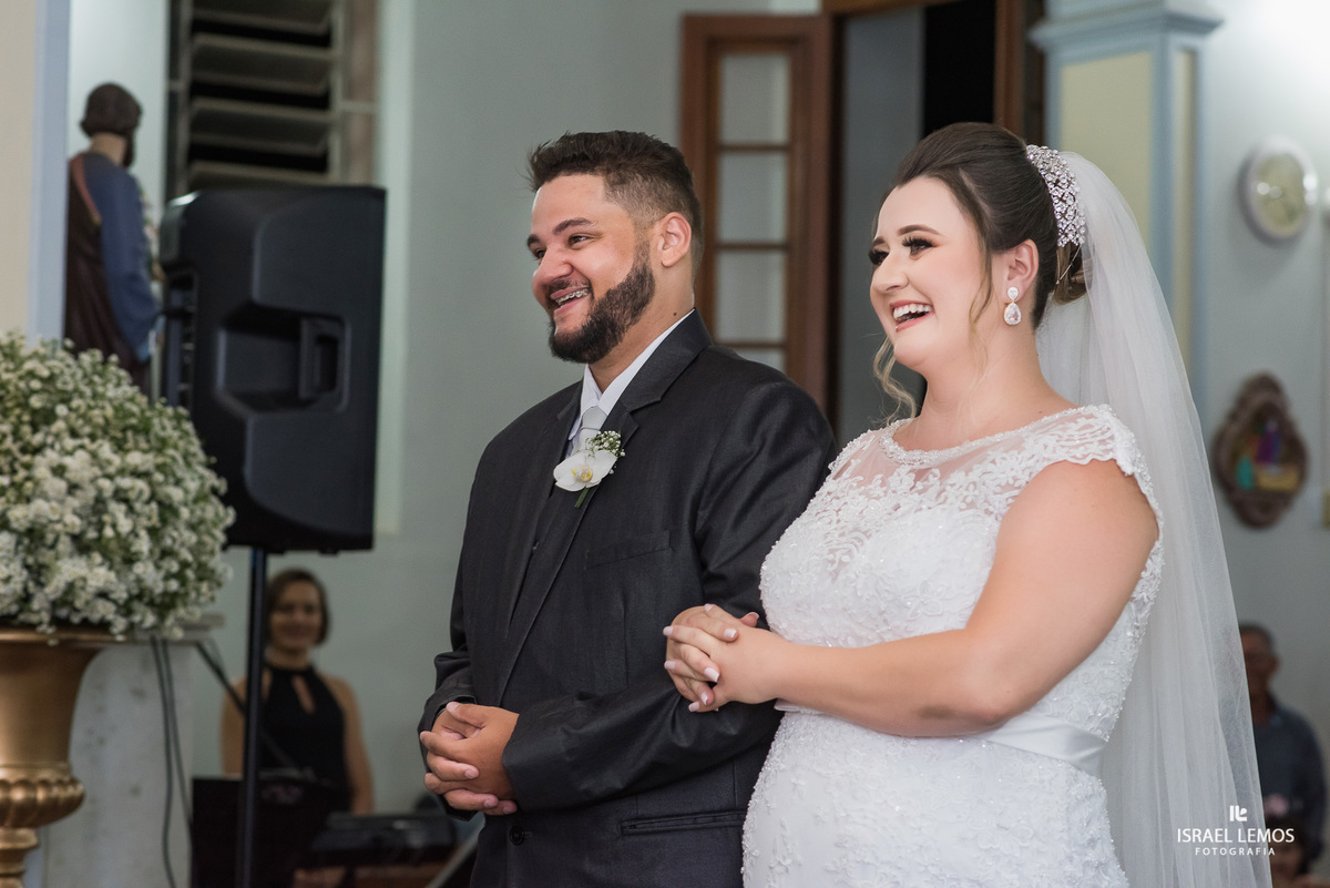 Casamento, realizado na igreja N. S. das graças na cidade de Para de minas/MG, fotografia registrada pelo fotógrafo de casamento Israel Lemos.