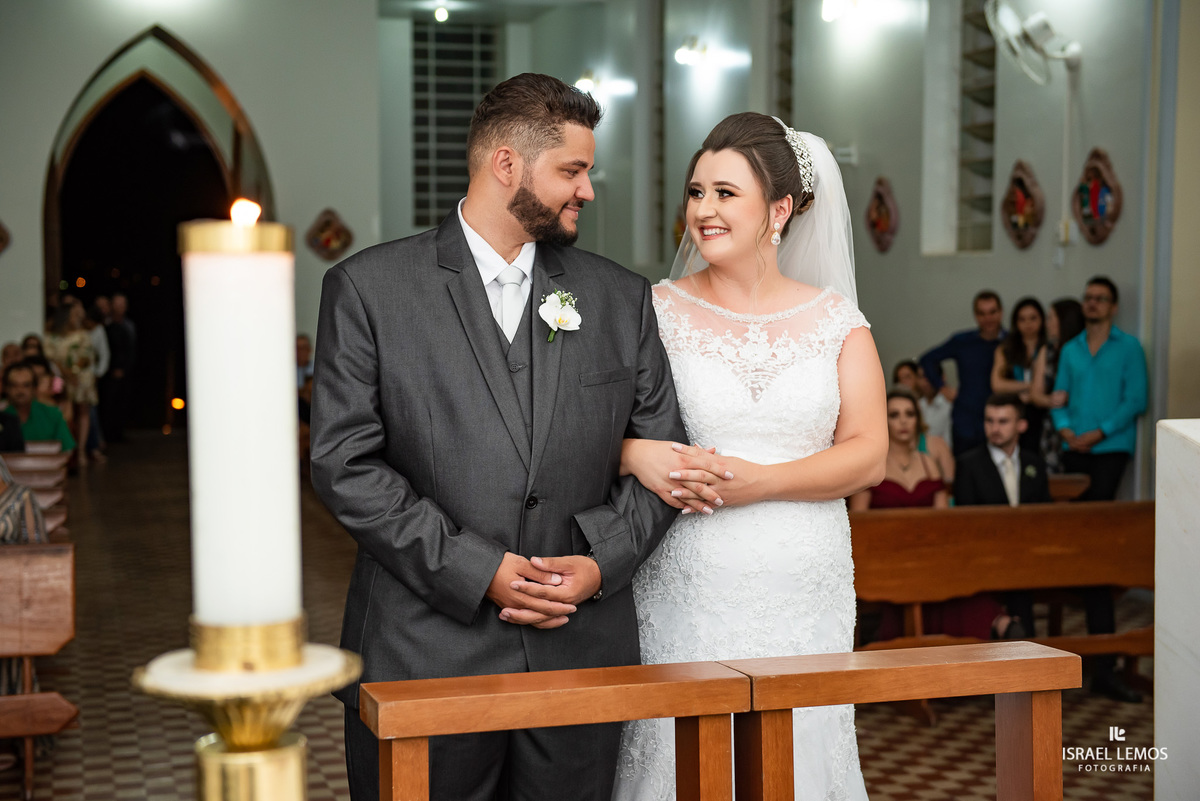 olhares dos noivos em para de minas pelo fotografo israel lemos para de minas