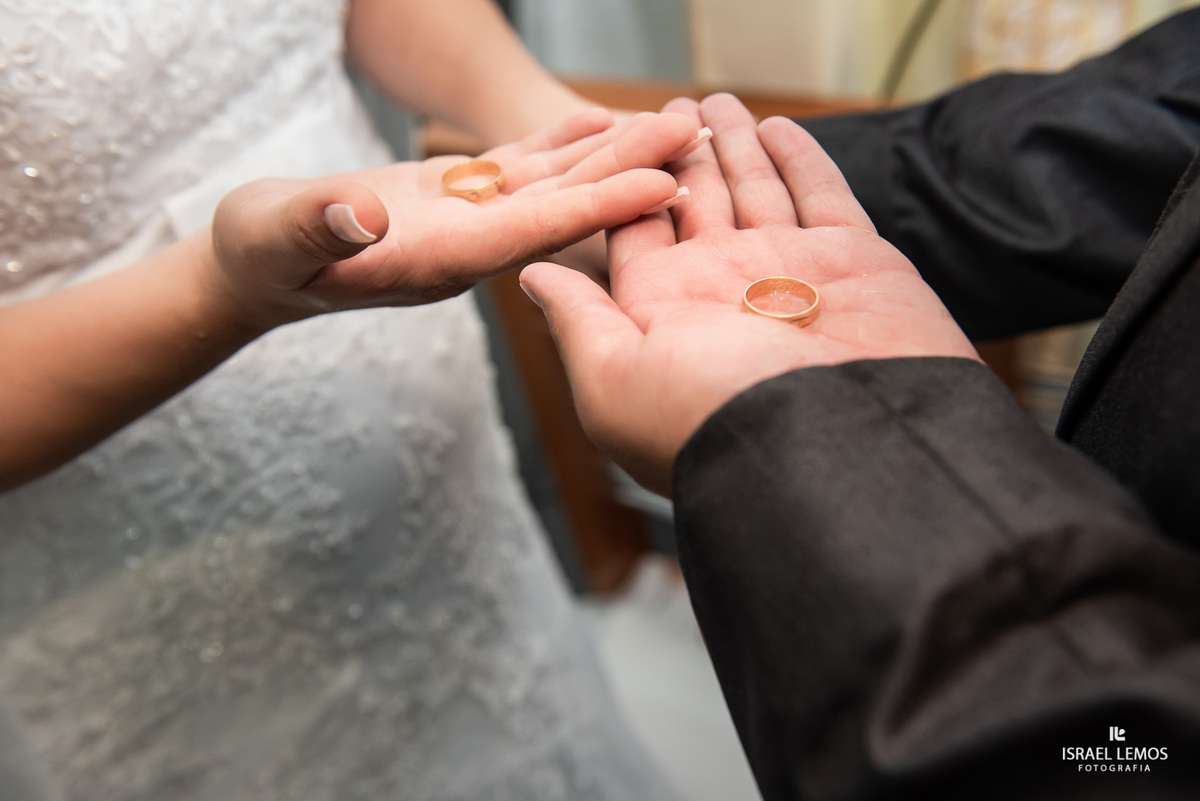 Casamento, realizado na igreja N. S. das graças na cidade de Para de minas/MG, fotografia registrada pelo fotógrafo de casamento Israel Lemos.