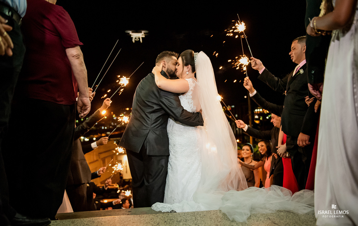 Casamento, realizado na igreja N. S. das graças na cidade de Para de minas/MG, fotografia registrada pelo fotógrafo de casamento Israel Lemos.
