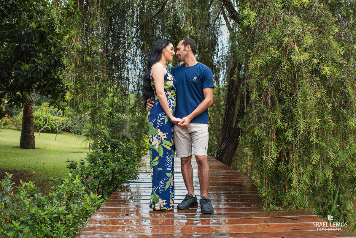  Pré Wedding, realizado na cidade de Para de Minas/MG, fotografia registrada pelo fotógrafo de casamento Israel Lemos.