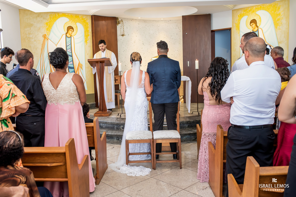 Casamento, realizado na igreja São Francisco na cidade de Para de minas/MG, fotografia registrada pelo fotógrafo de casamento Israel Lemos.