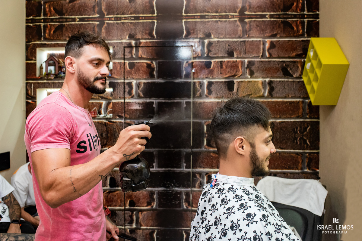 make do noivo Felipe, realizado na no salao antonio rocha na cidade de Para de minas/MG, fotografia registrada pelo fotógrafo de casamento Israel Lemos.