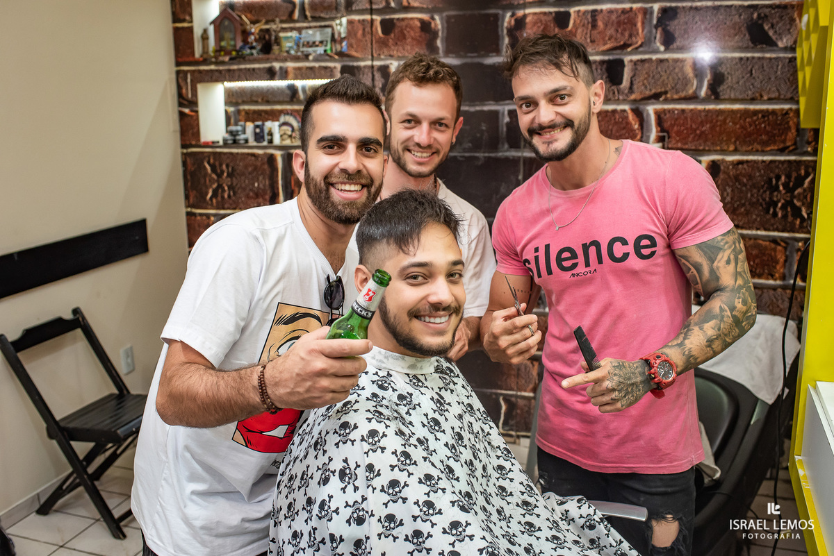 make do noivo Felipe, realizado na no salao antonio rocha na cidade de Para de minas/MG, fotografia registrada pelo fotógrafo de casamento Israel Lemos.