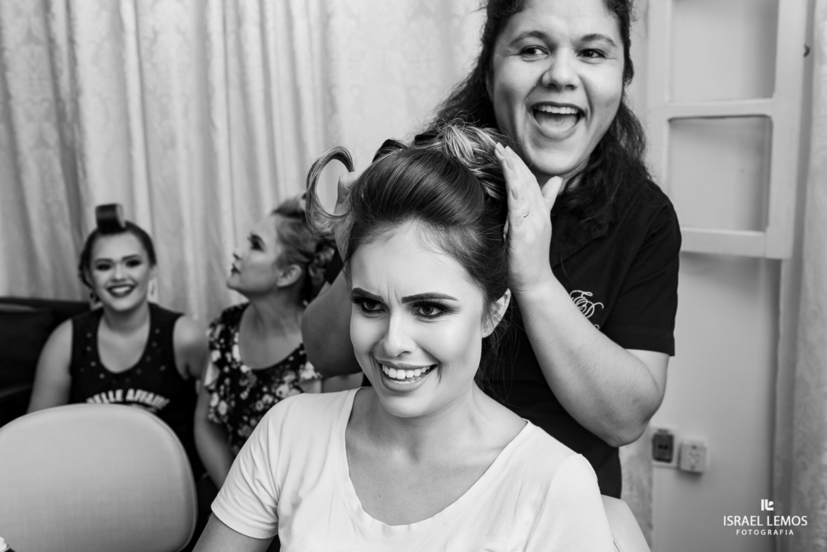 make da noiva barbara, realizado na na Erica damas na cidade de Para de minas/MG, fotografia registrada pelo fotógrafo de casamento Israel Lemos.