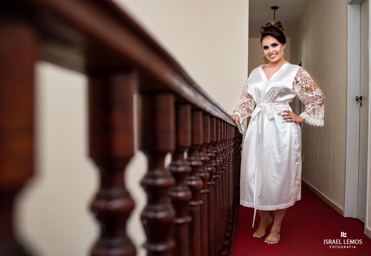 make da noiva barbara, realizado na na Erica damas na cidade de Para de minas/MG, fotografia registrada pelo fotógrafo de casamento Israel Lemos.