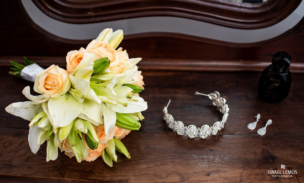 make da noiva barbara, realizado na na Erica damas na cidade de Para de minas/MG, fotografia registrada pelo fotógrafo de casamento Israel Lemos.