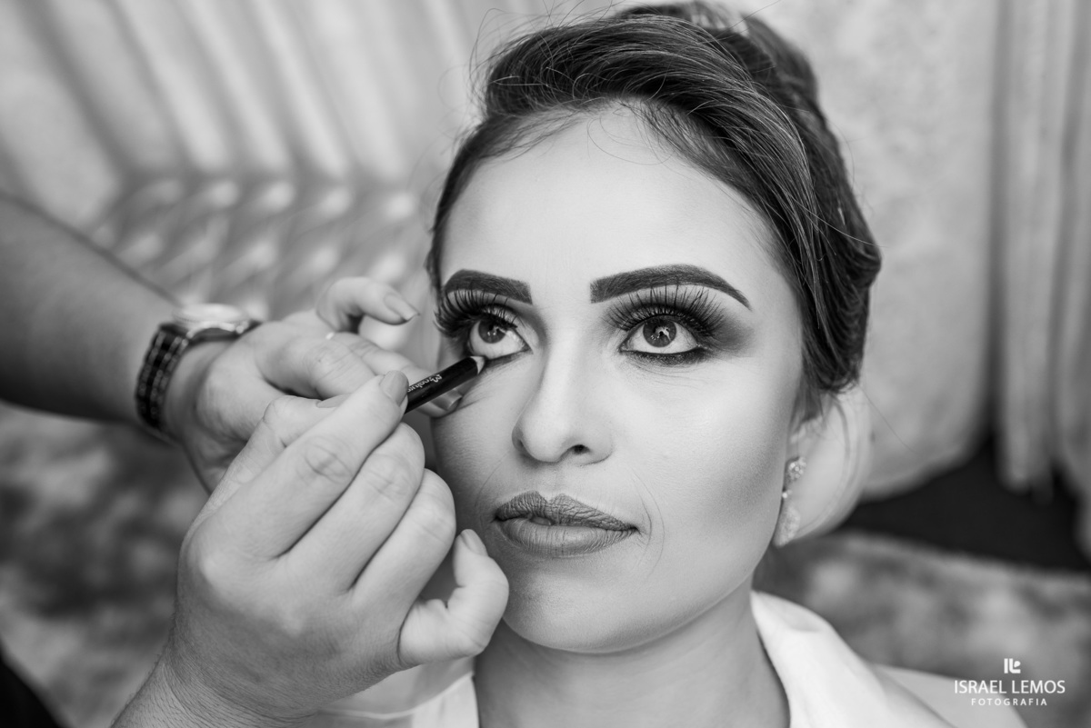 make da noiva barbara, realizado na na Erica damas na cidade de Para de minas/MG, fotografia registrada pelo fotógrafo de casamento Israel Lemos.