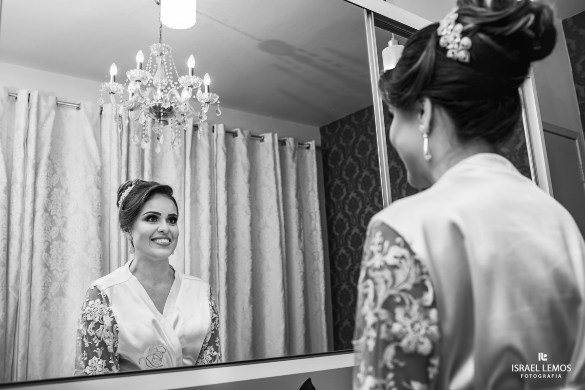 make da noiva barbara, realizado na na Erica damas na cidade de Para de minas/MG, fotografia registrada pelo fotógrafo de casamento Israel Lemos.