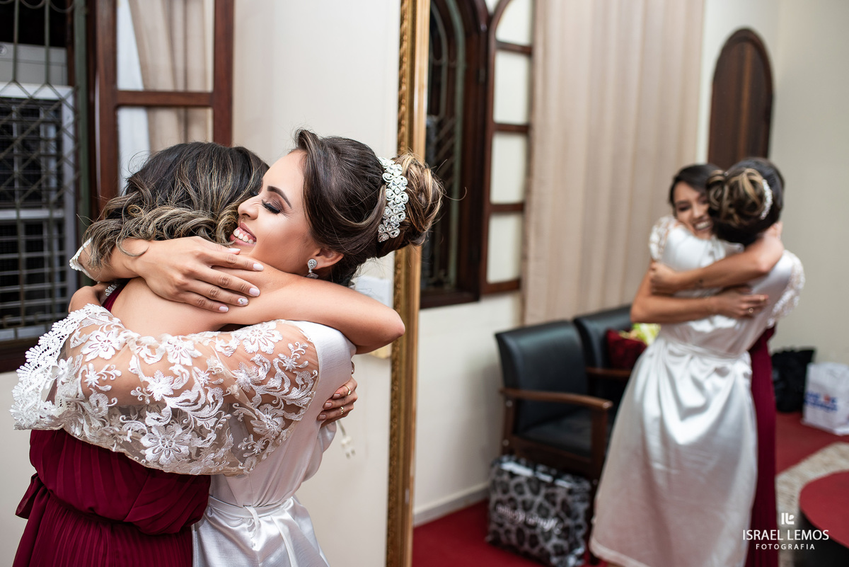 make da noiva barbara, realizado na na Erica damas na cidade de Para de minas/MG, fotografia registrada pelo fotógrafo de casamento Israel Lemos.