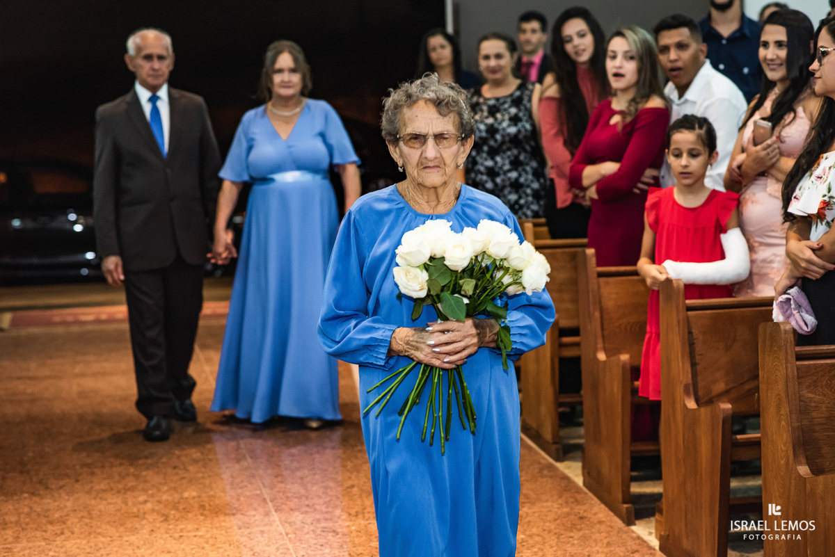 Casamento, realizado na igreja São Sebastião na cidade de Para de minas/MG, fotografia registrada pelo fotógrafo de casamento Israel Lemos.