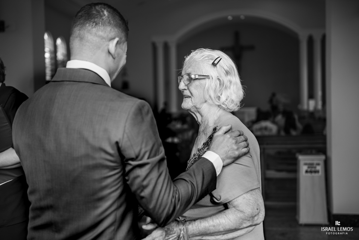 Casamento, realizado na igreja Nossa senha Auxiliadora na cidade de Para de minas/MG, fotografia registrada pelo fotógrafo de casamento Israel Lemos.