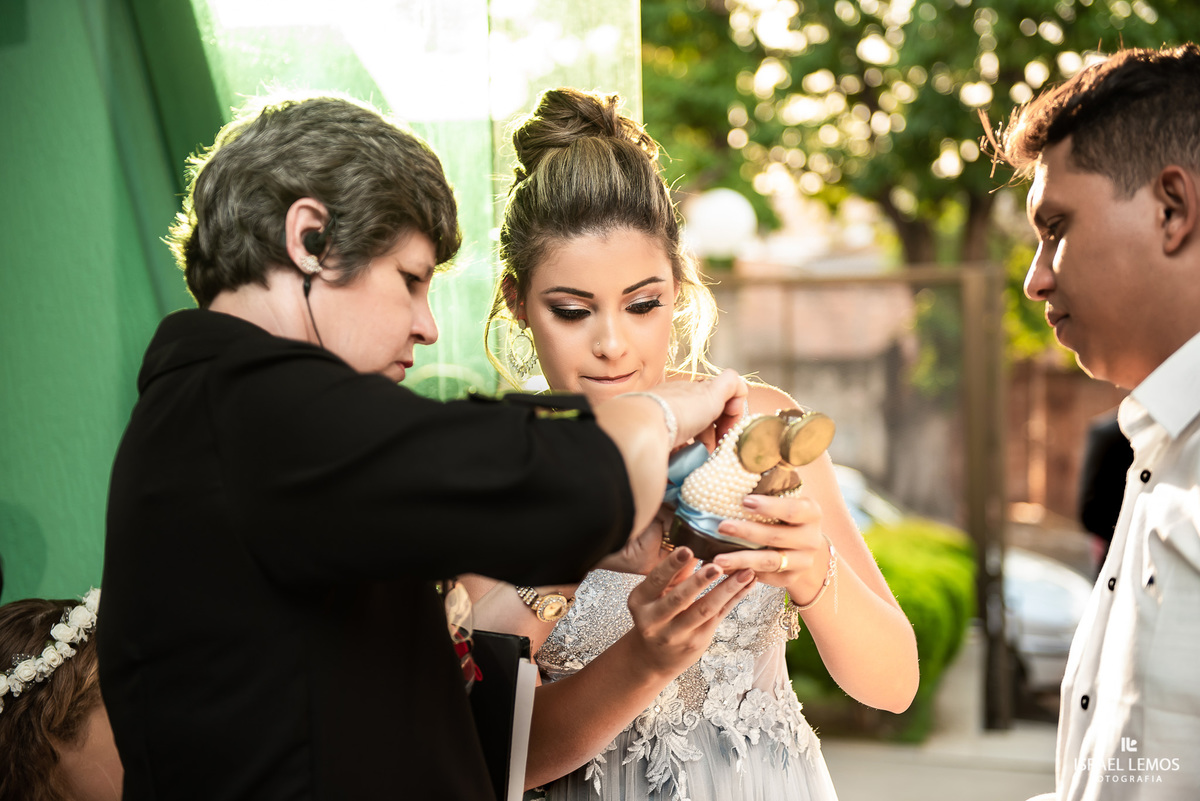 Casamento, realizado na igreja Nossa senha Auxiliadora na cidade de Para de minas/MG, fotografia registrada pelo fotógrafo de casamento Israel Lemos.
