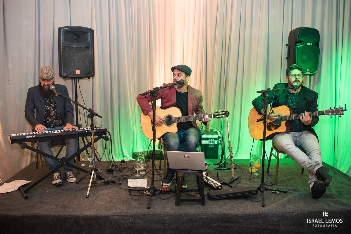 Casamento, realizado na igreja São Sebastião na cidade de Para de minas/MG, fotografia registrada pelo fotógrafo de casamento Israel Lemos.