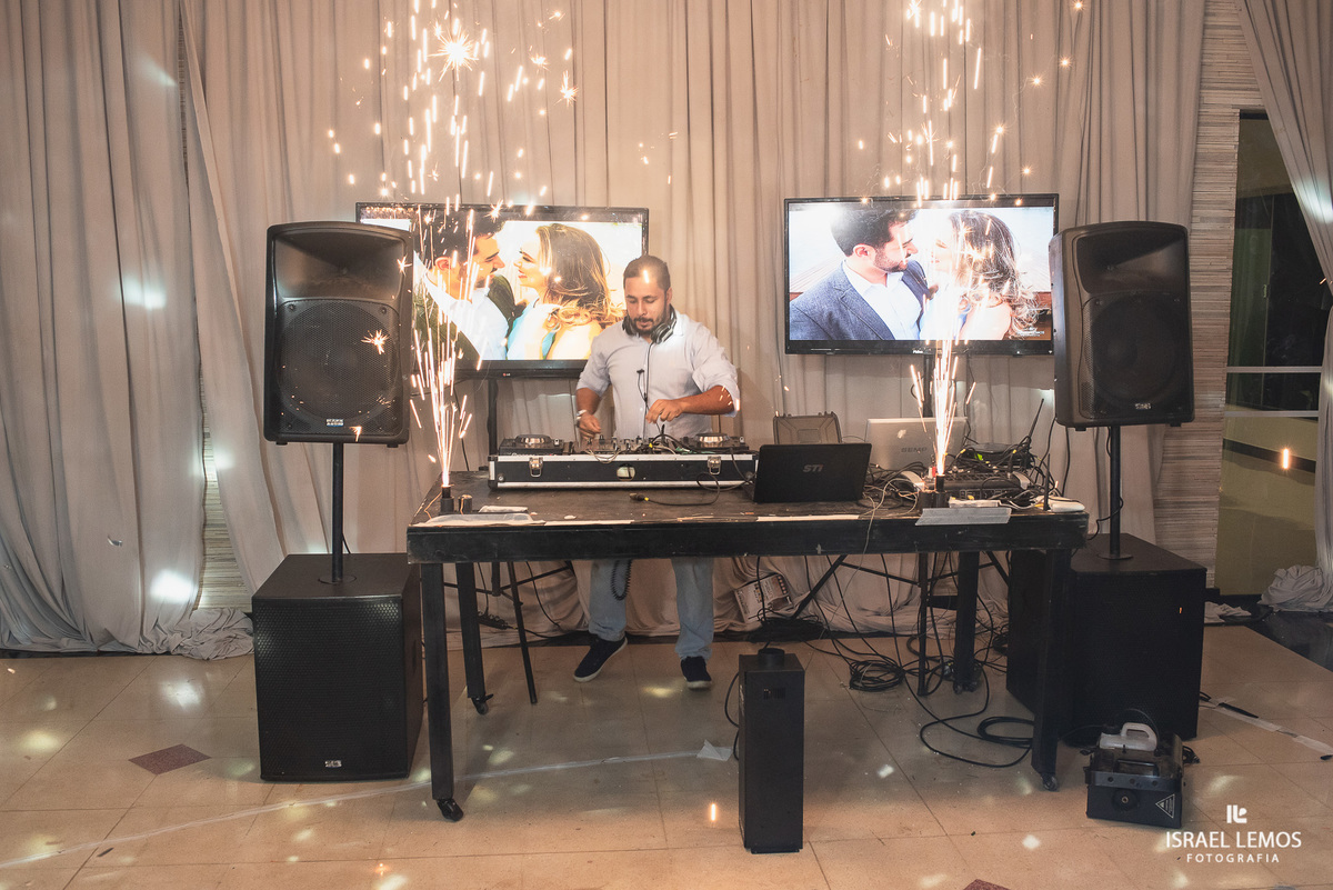 Casamento, realizado na igreja São Sebastião na cidade de Para de minas/MG, fotografia registrada pelo fotógrafo de casamento Israel Lemos.