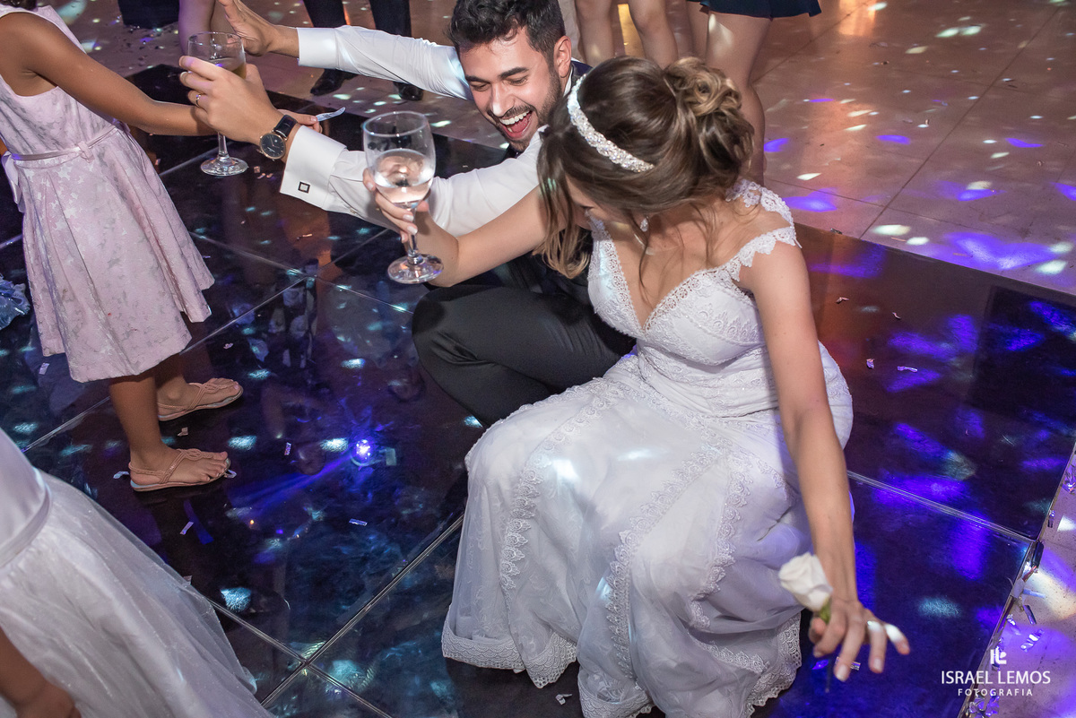 Casamento, realizado na igreja São Sebastião na cidade de Para de minas/MG, fotografia registrada pelo fotógrafo de casamento Israel Lemos.