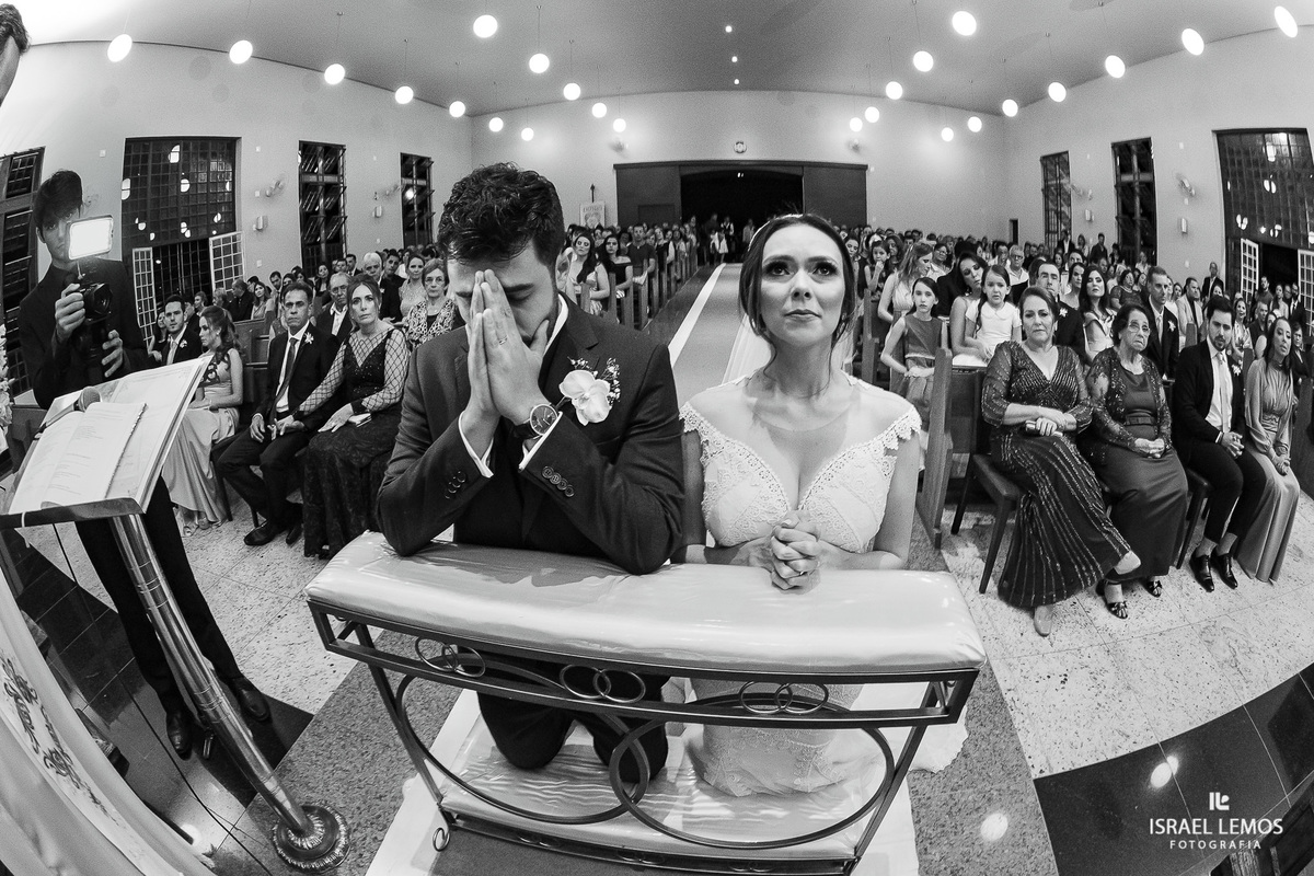 Casamento, realizado na igreja São Sebastião na cidade de Para de minas/MG, fotografia registrada pelo fotógrafo de casamento Israel Lemos.
