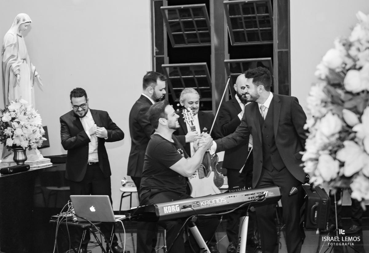 Casamento, realizado na igreja São Sebastião na cidade de Para de minas/MG, fotografia registrada pelo fotógrafo de casamento Israel Lemos.